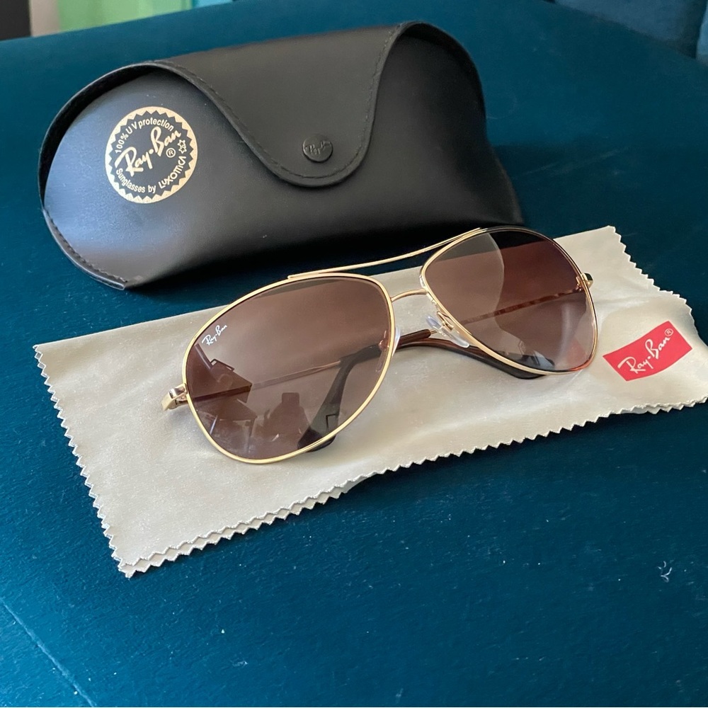 Ray-Ban Aviator sunglasses - Picture 3 of 6